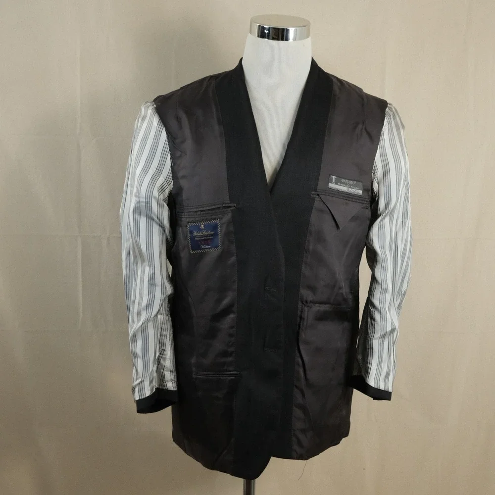 Brooks Brothers 42S Madison Sport Coat Estrato Wool Charcoal Two Button Vented